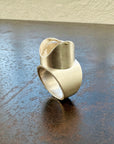 Captured Carbon Enhydro Parabola Ring