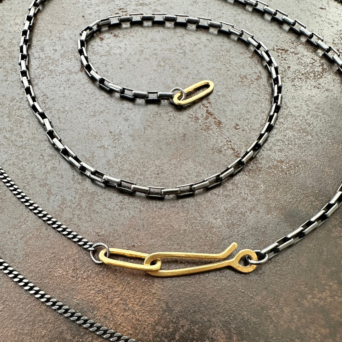 18k gold and oxidized silver chain