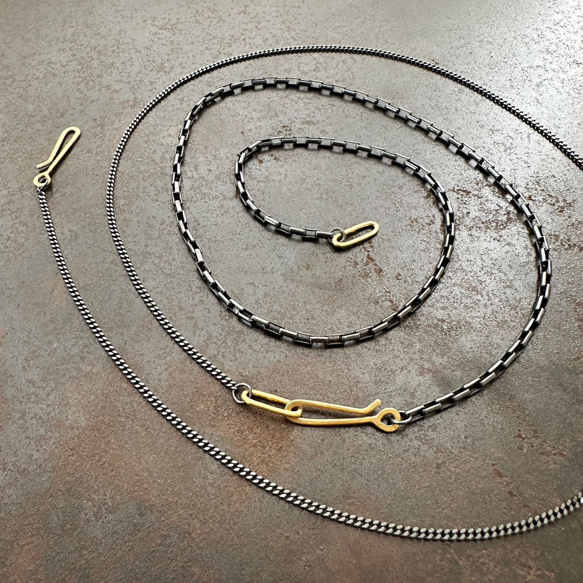 18k gold and oxidized silver chain