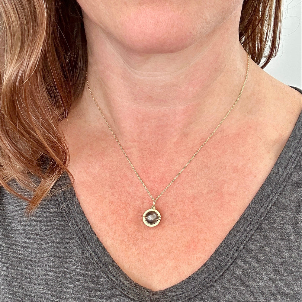 Captured Aubergine Tahitian Pearl Orb