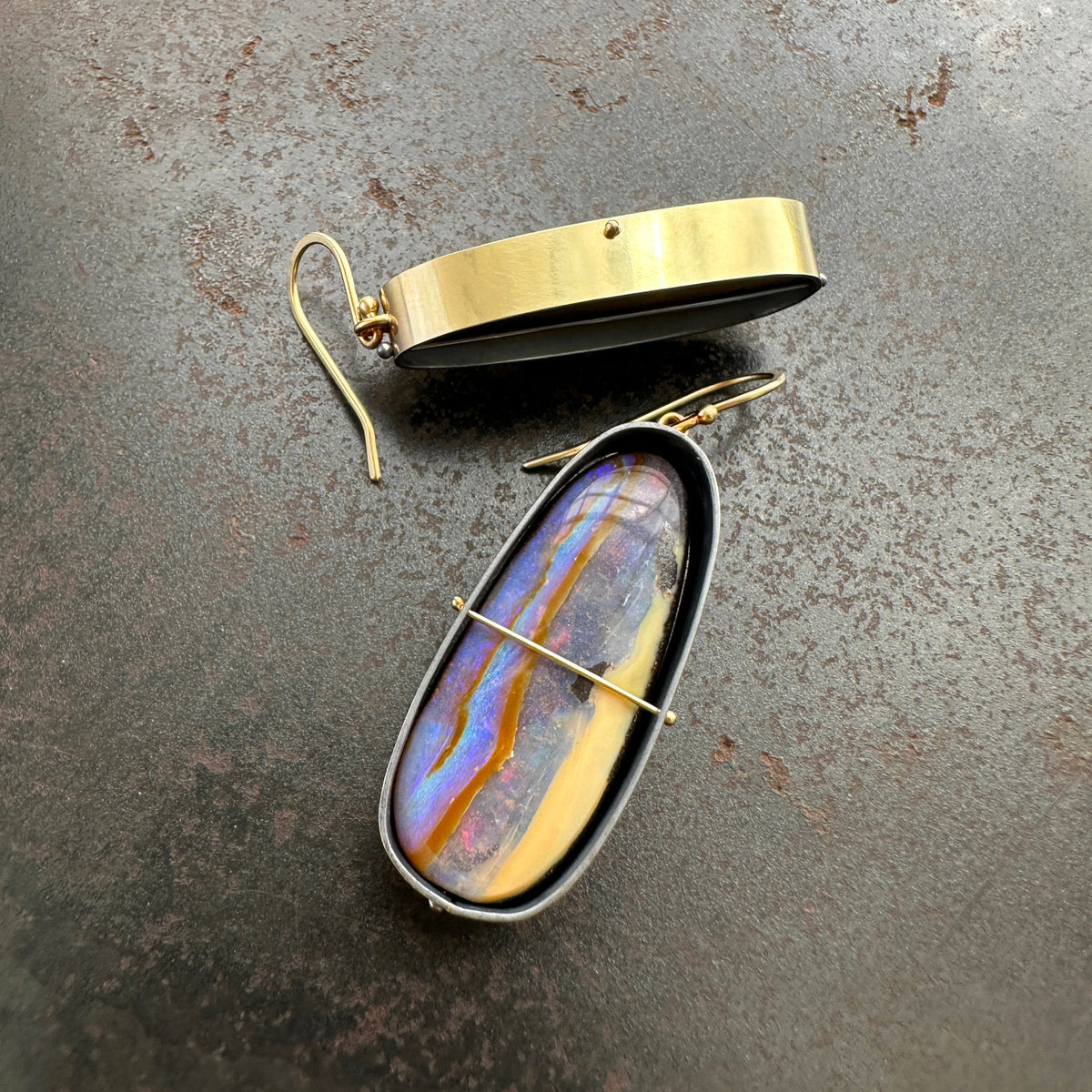 boulder opal, opal, earrings, opal earrings, 18k biimetal, 18k gold