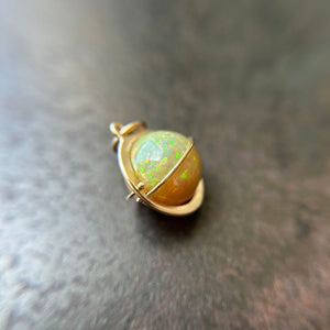 
                
                    Load image into Gallery viewer, Captured Green Flash Opal Orb Charm
                
            