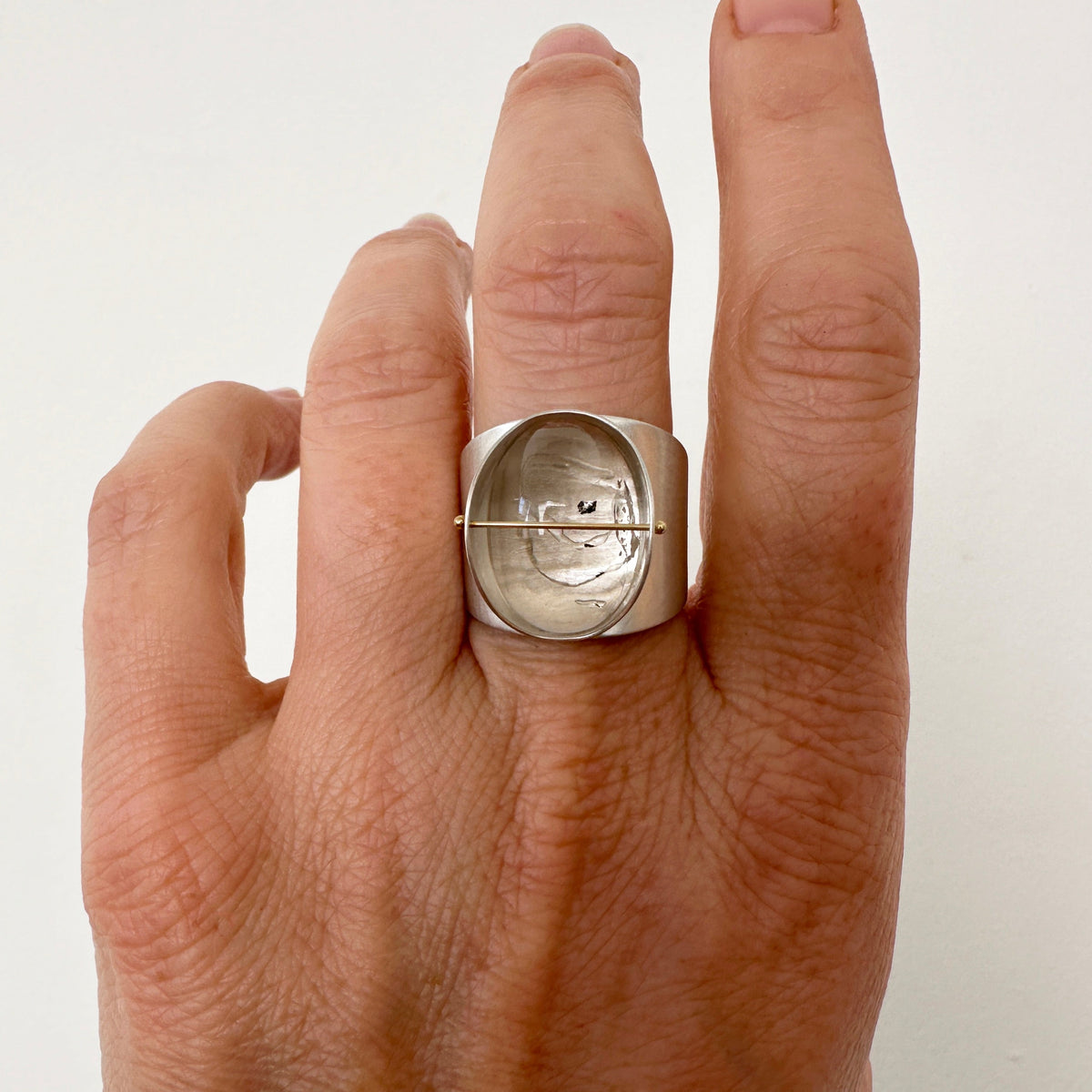 Captured Carbon Enhydro Parabola Ring