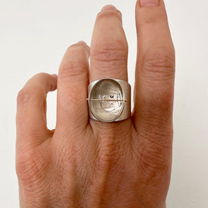 Captured Carbon Enhydro Parabola Ring