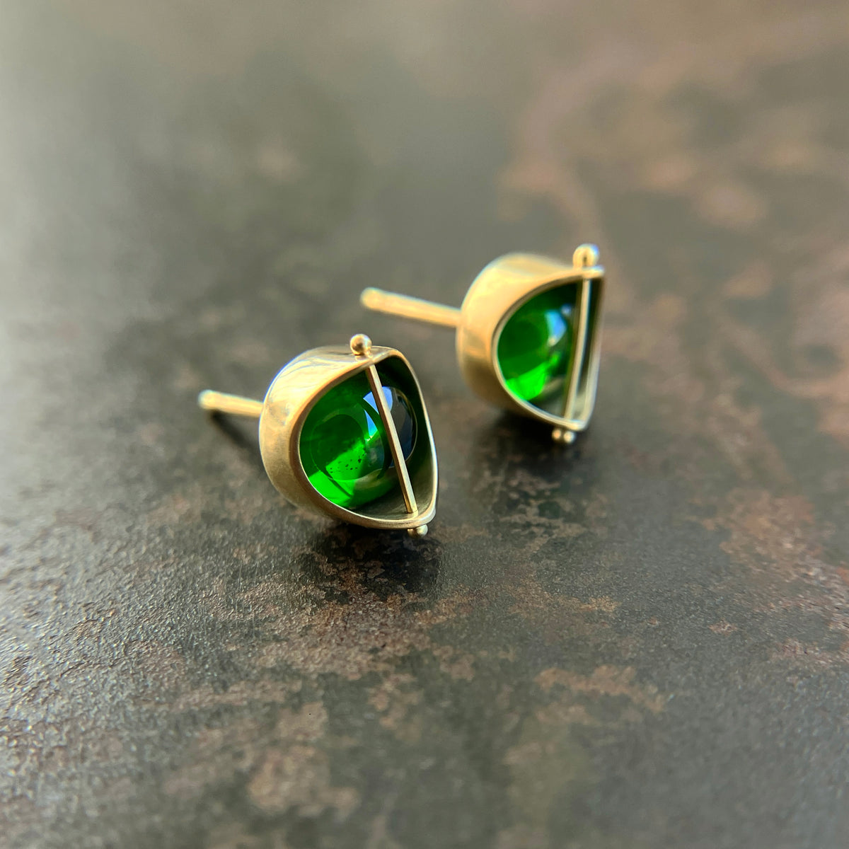 chrome diopside green gemstone and 18k gold stud earrings