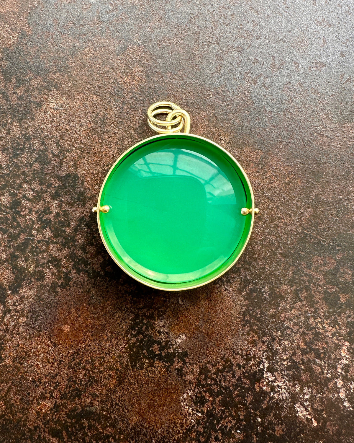chrysoprase, pendant, necklace, one of a kind necklace, fine jewelry, 18k gold necklace