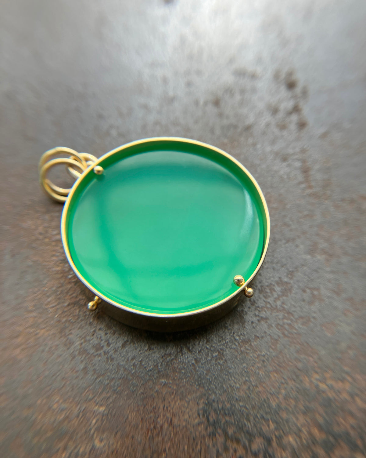 chrysoprase, pendant, necklace, one of a kind necklace, fine jewelry, 18k gold necklace
