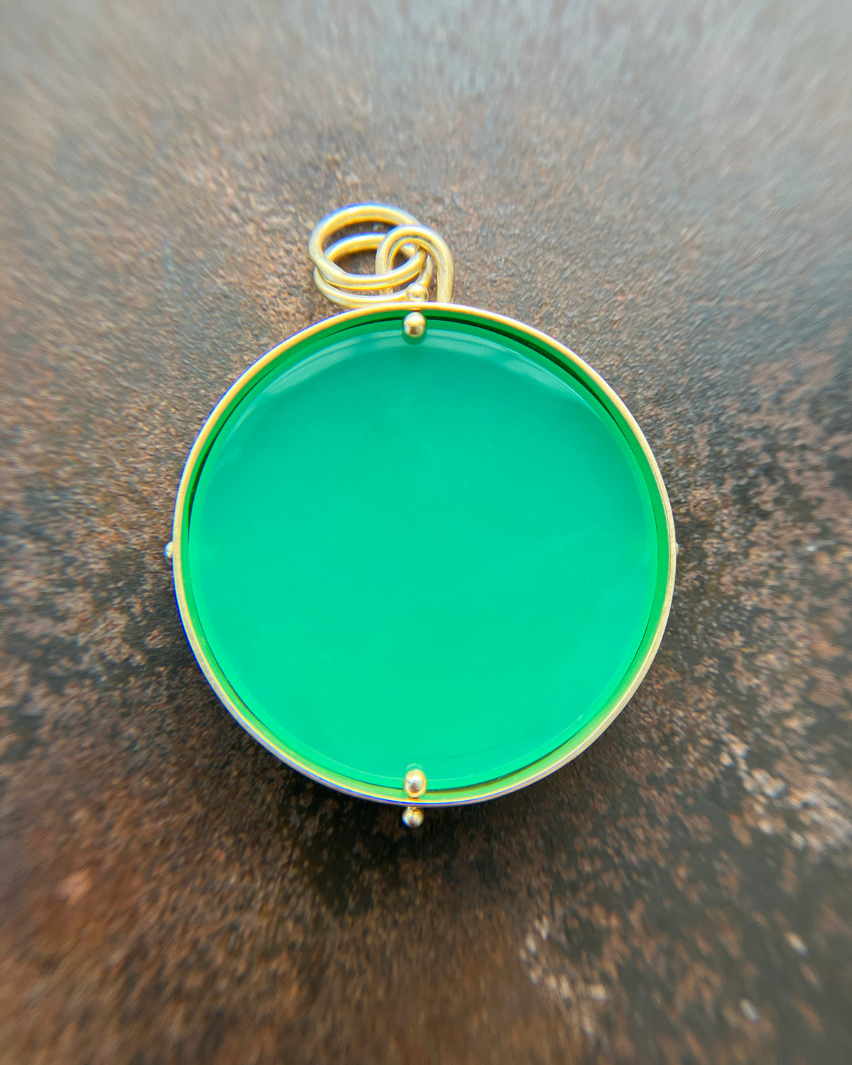 chrysoprase, pendant, necklace, one of a kind necklace, fine jewelry, 18k gold necklace