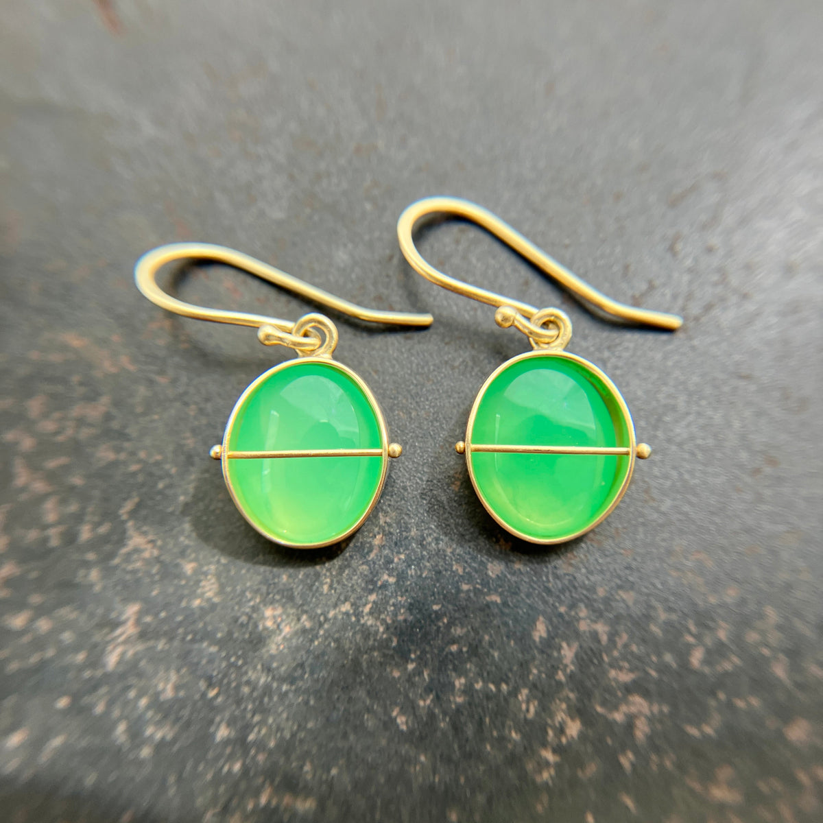 chrysoprase, drop earrings, earrings, green earrings, 18k gold earrings