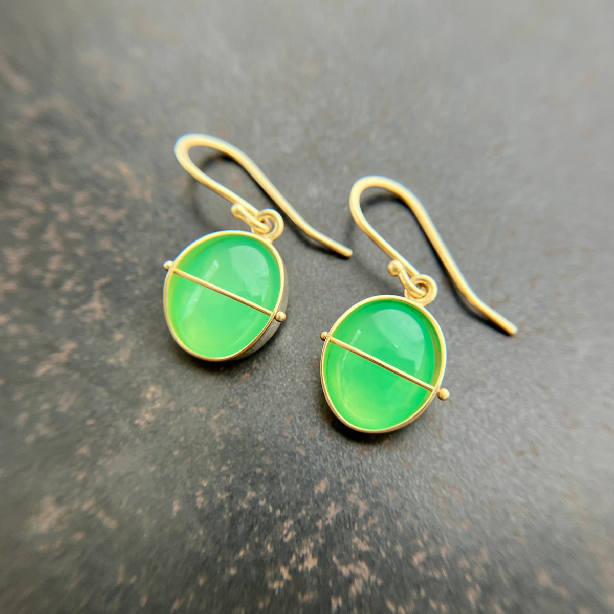 chrysoprase, drop earrings, earrings, green earrings, 18k gold earrings