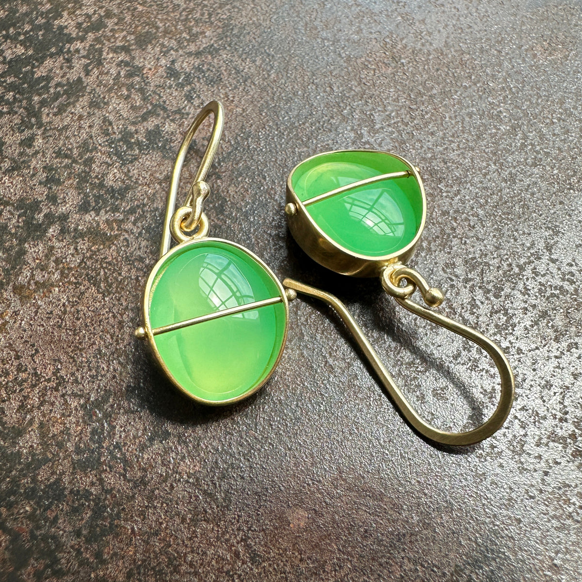 chrysoprase, drop earrings, earrings, green earrings, 18k gold earrings