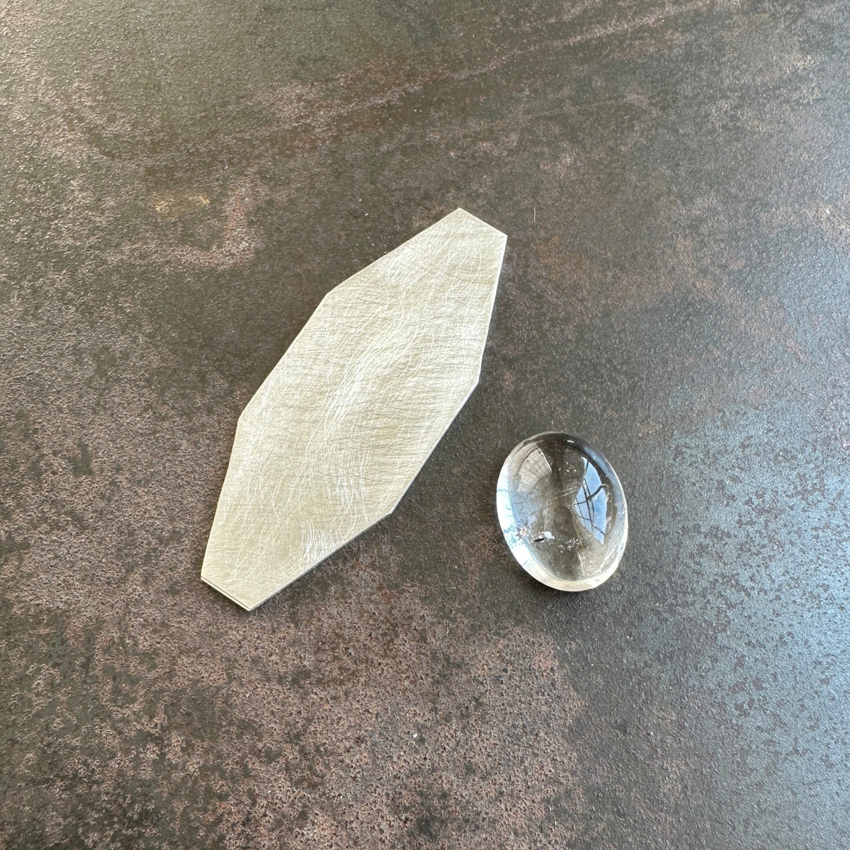 Captured Enhydro Quartz Parabola Ring