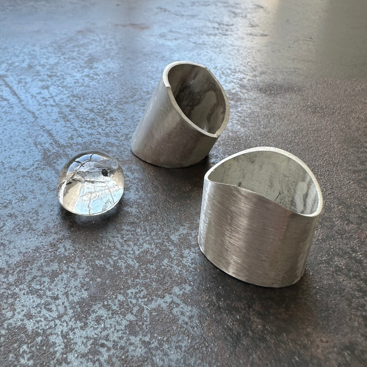 Captured Enhydro Quartz Parabola Ring