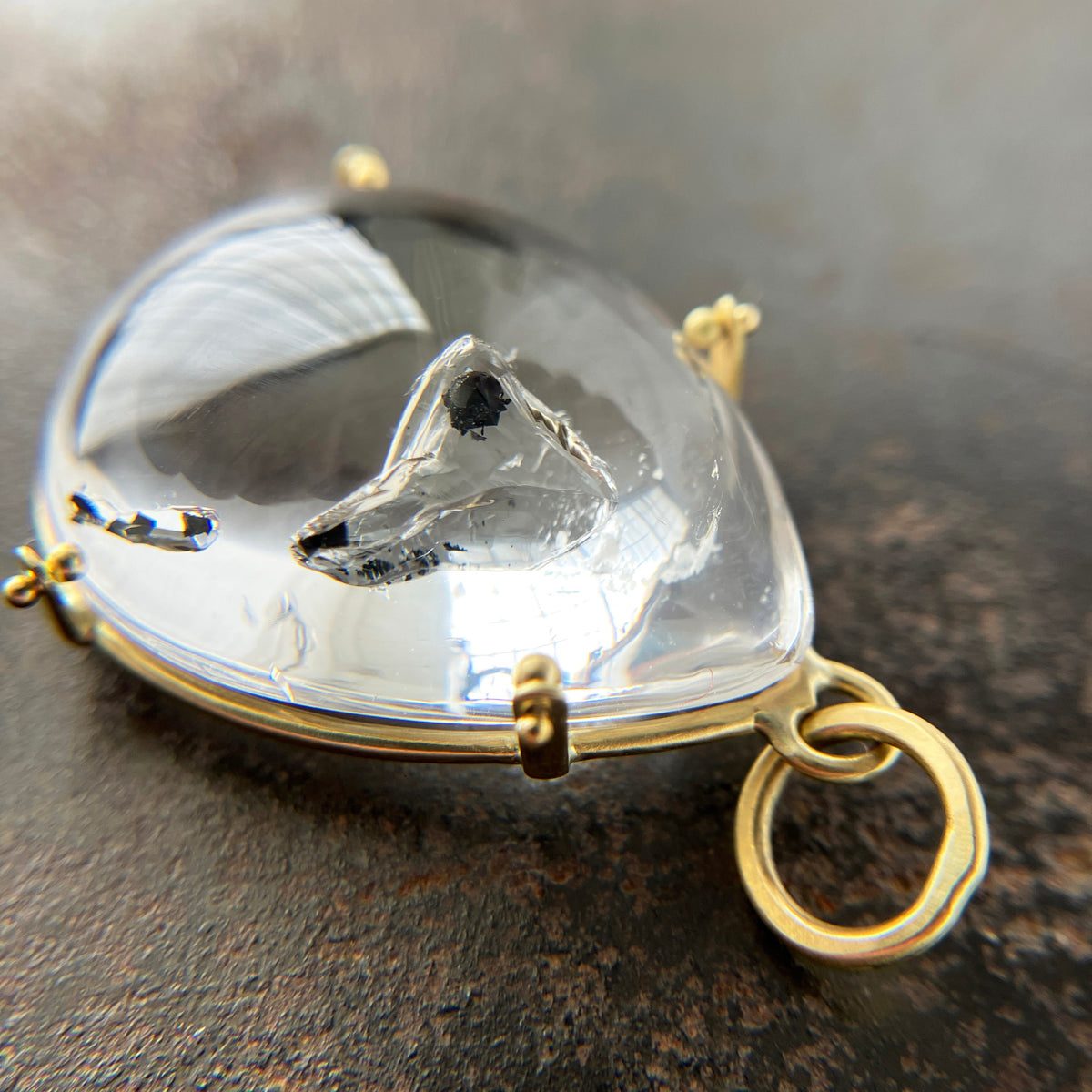 enhydro quartz teardrop pendant in 18k gold