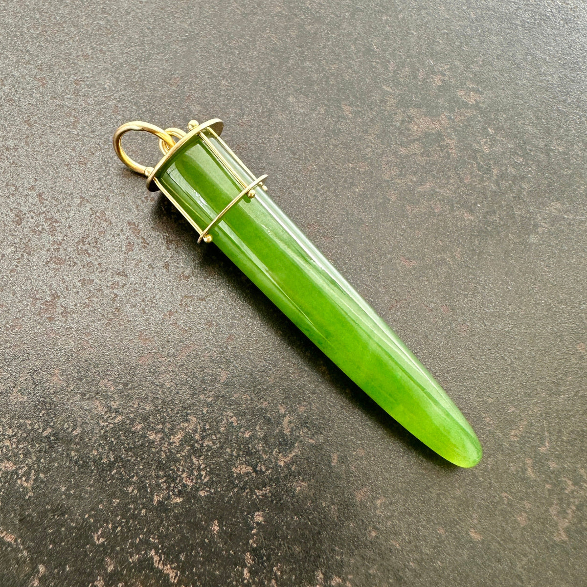 green jade, jade pendant, jade torpedo, 18k gold, gold pendant
