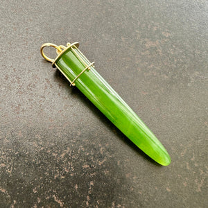 green jade, jade pendant, jade torpedo, 18k gold, gold pendant