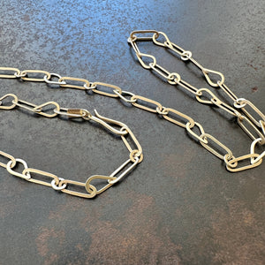 
                
                    Load image into Gallery viewer, Hand Hammered Mixed Links Chain
                
            