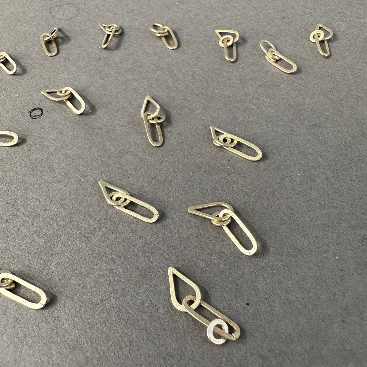 Mixed Links Chain