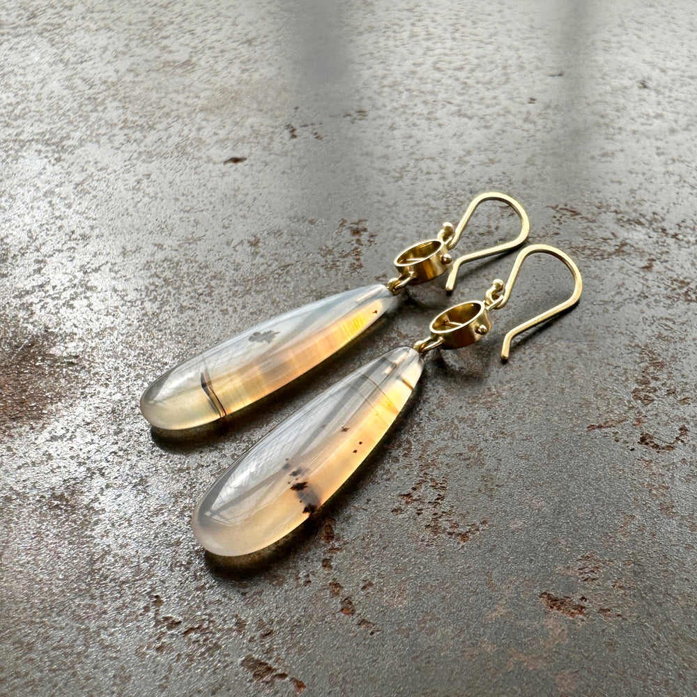 
                
                    Load image into Gallery viewer, Montana Agate Drop Earrings
                
            