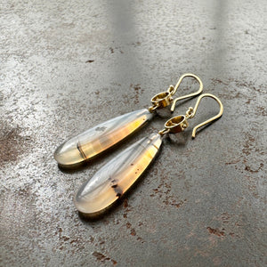
                
                    Load image into Gallery viewer, Montana Agate Drop Earrings
                
            