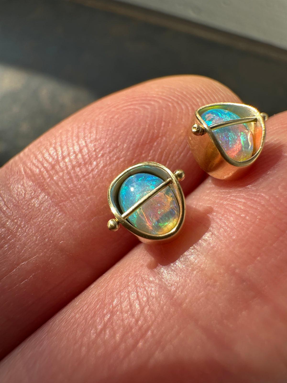 Lightning Ridge Opal Studs Captured® in 18k gold