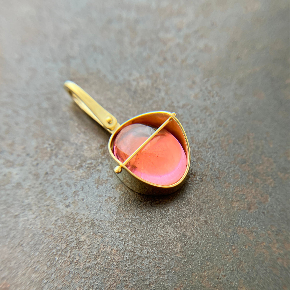 pink tourmaline oval pendant in 18k gold