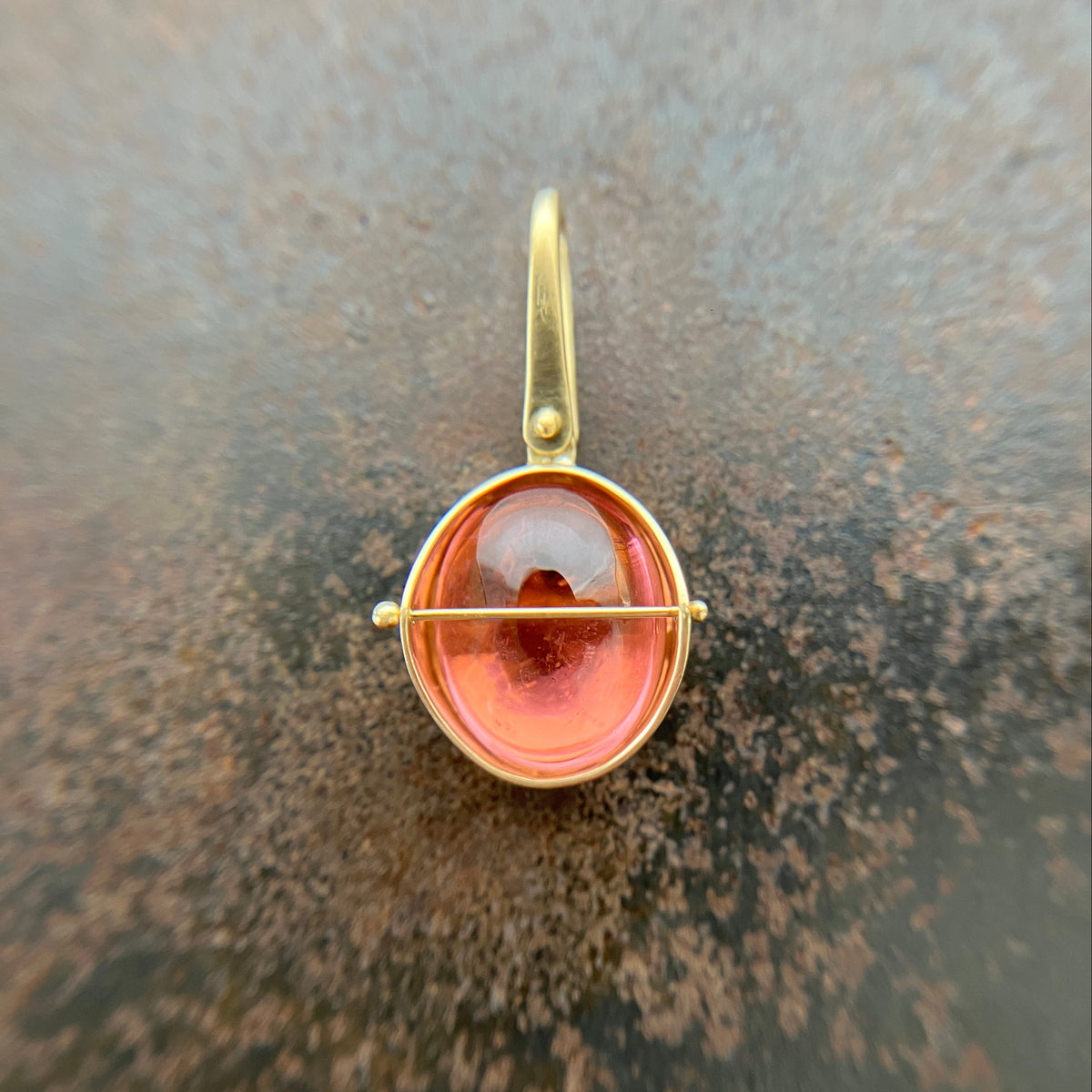 pink tourmaline oval pendant in 18k gold