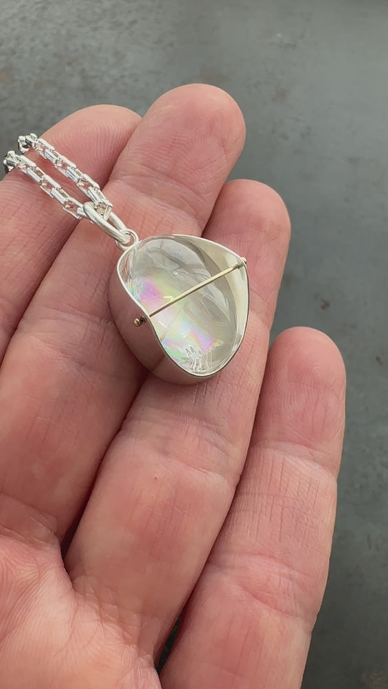 
                
                    Load and play video in Gallery viewer, Captured Rainbow Quartz Necklace
                
            