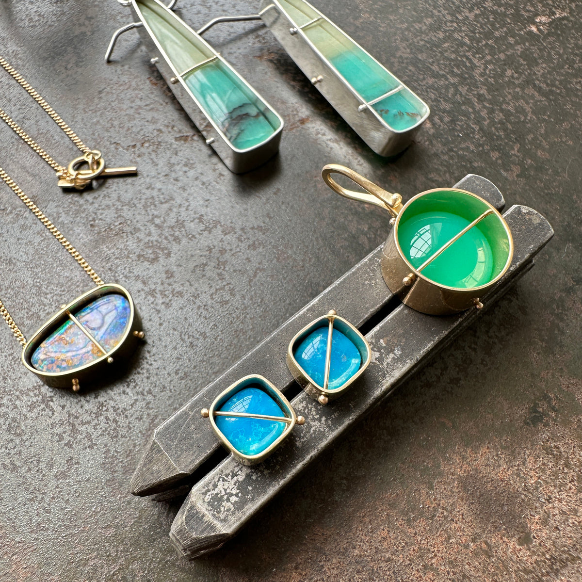 Captured Chrysoprase Circle Pendant