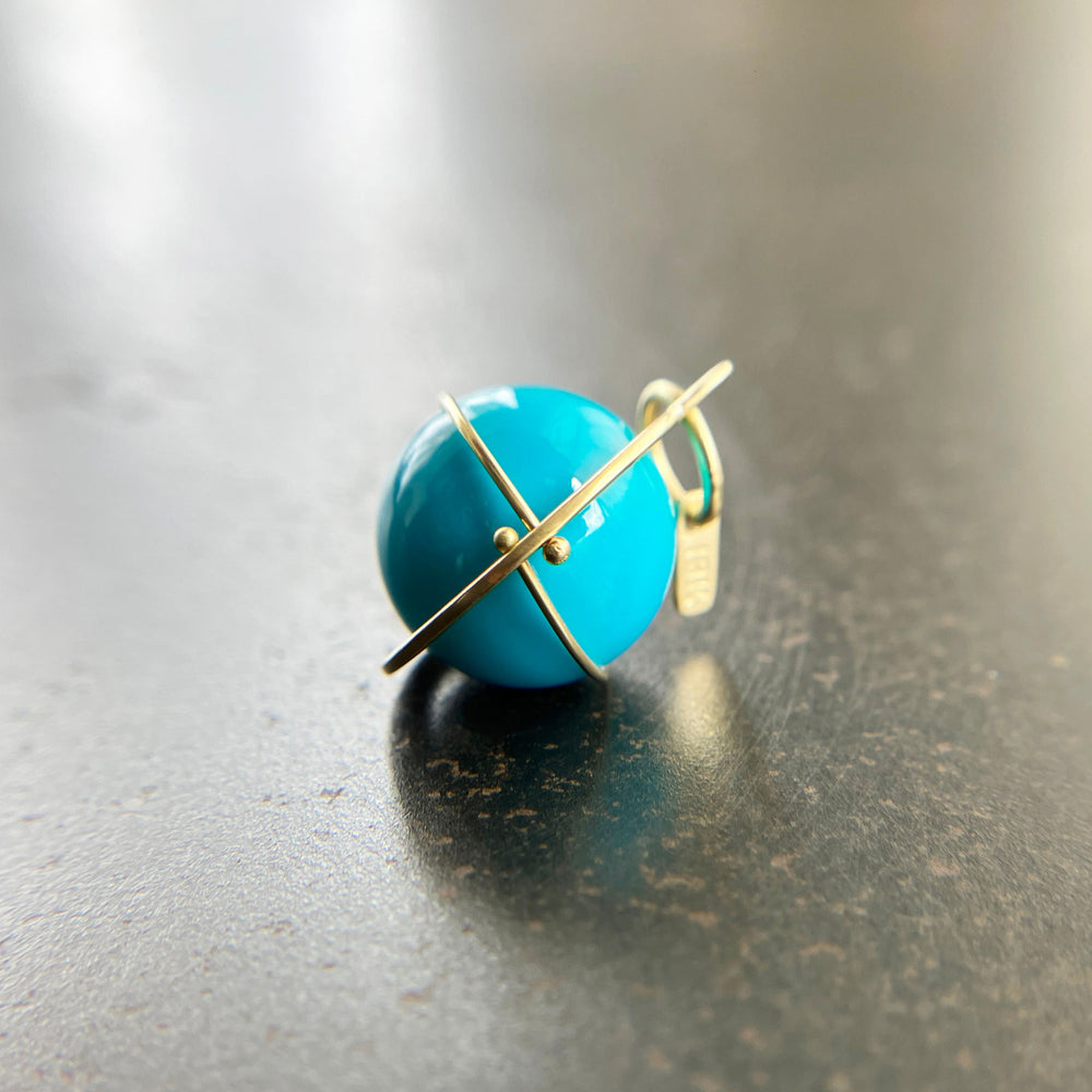 turquoise, turquoise orb, 18k gold, fine jewelry, turquoise pendant
