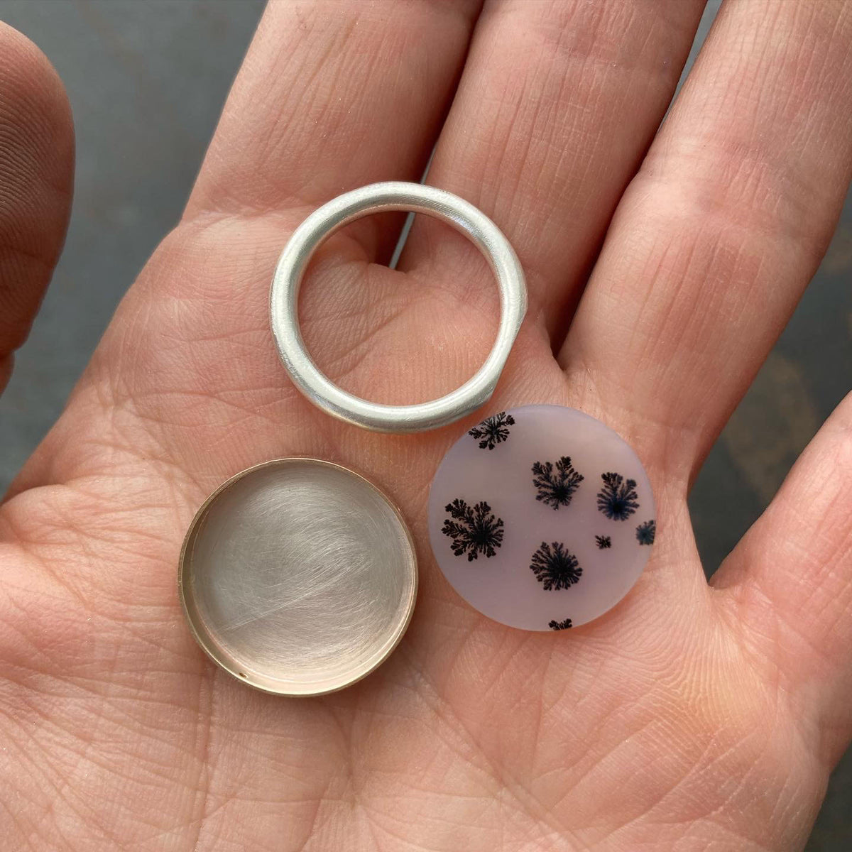 Captured Dendritic Agate Ring