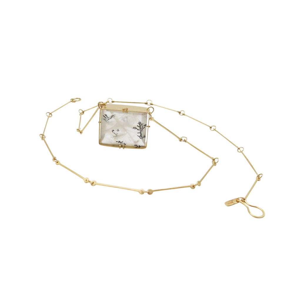 
                
                    Load image into Gallery viewer, Captured Dendritic Quartz Necklace
                
            
