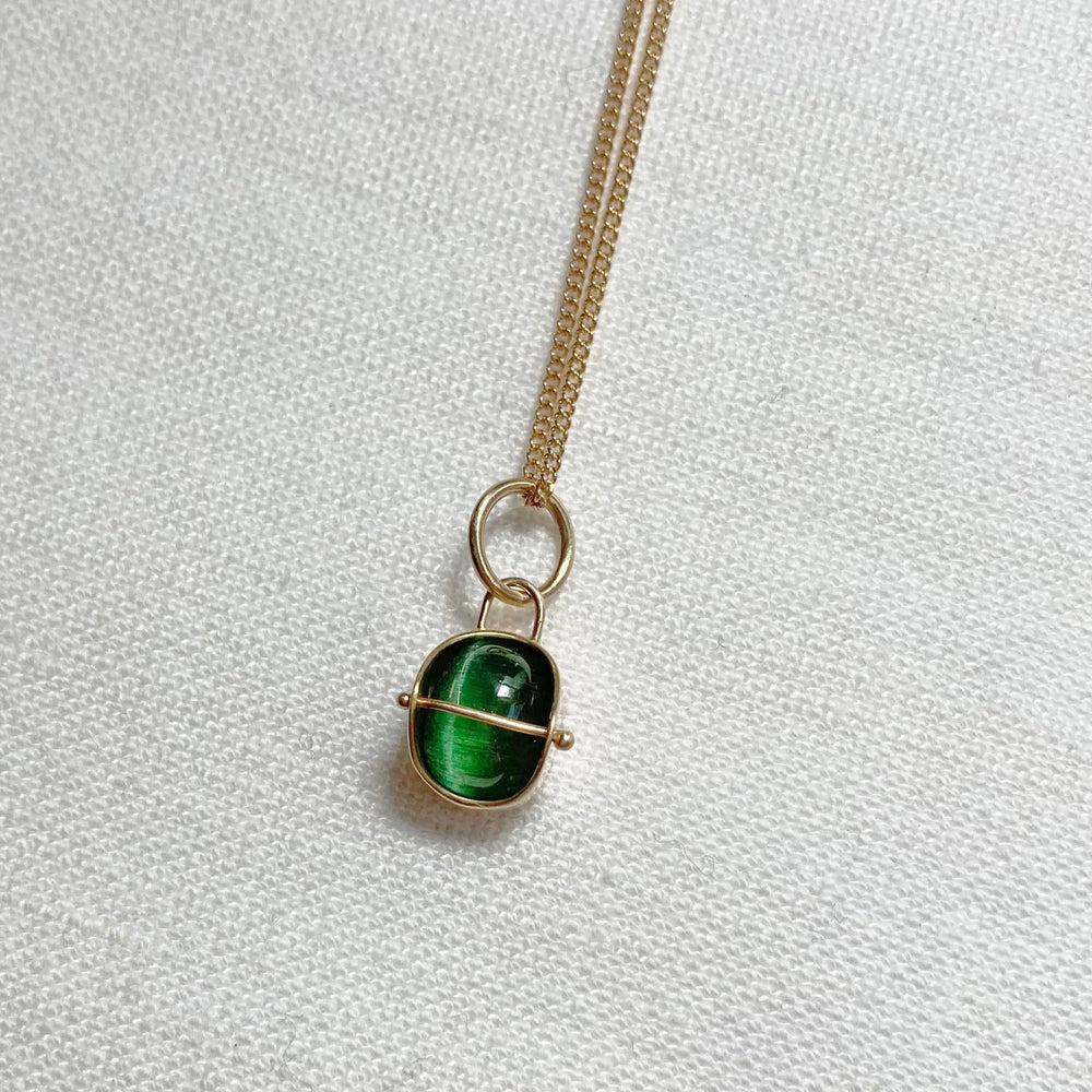 
                
                    Load image into Gallery viewer, Captured Green Cat&amp;#39;s Eye Tourmaline Necklace
                
            