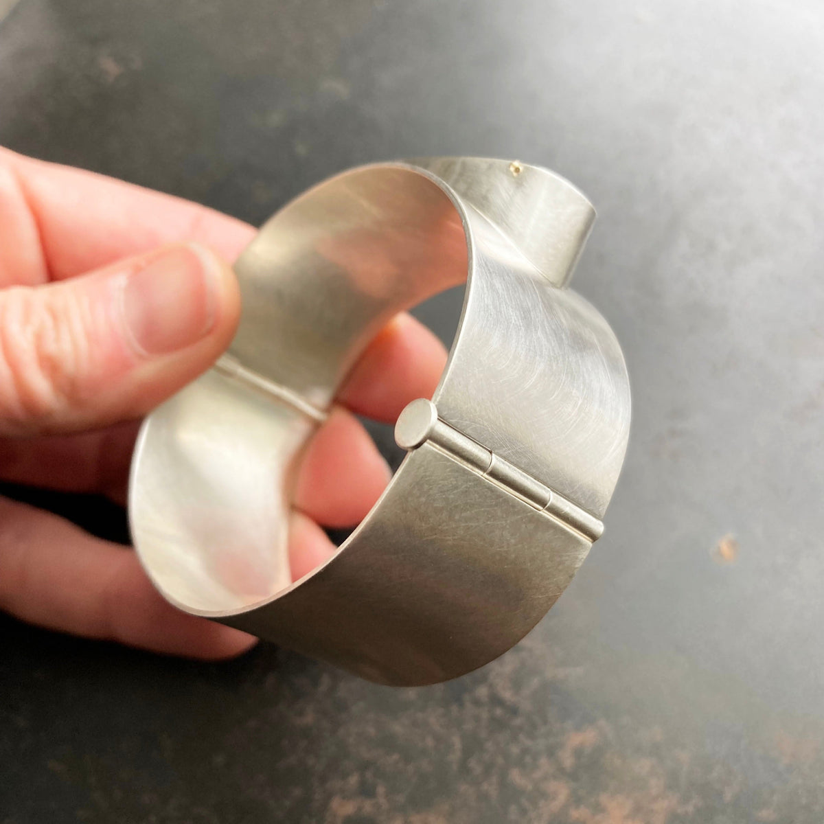 Captured Montana Agate Hinge Bracelet
