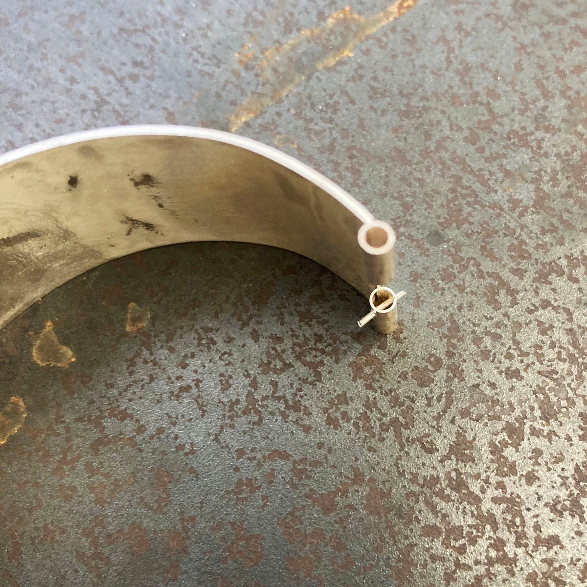 Captured Montana Agate Hinge Bracelet