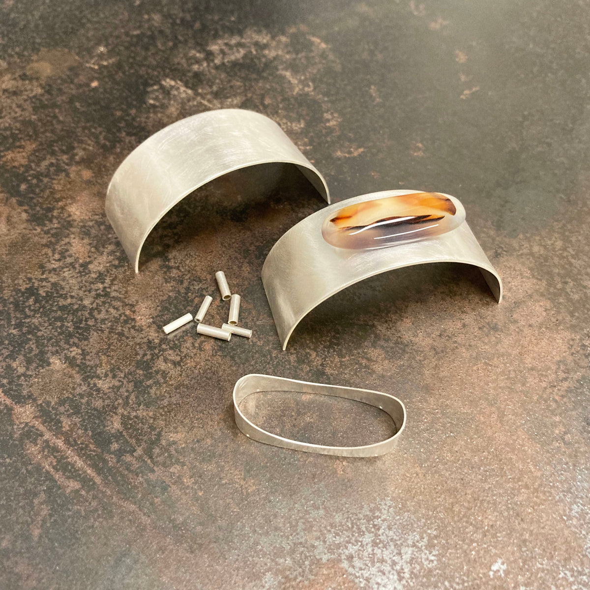 Captured Montana Agate Hinge Bracelet